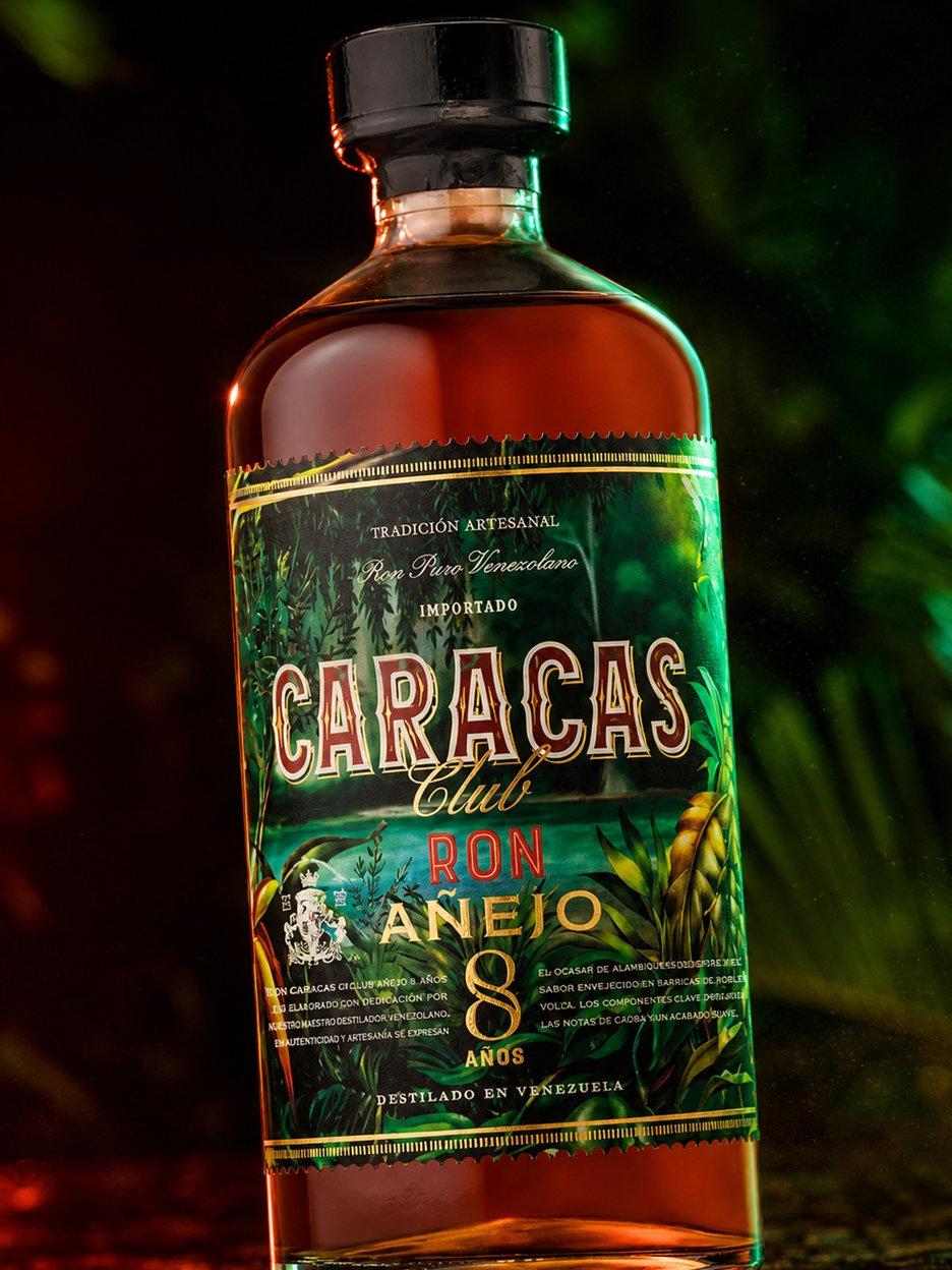 Caracas Club Ron 8YO 40 % 0,7 l – produktová fotografie